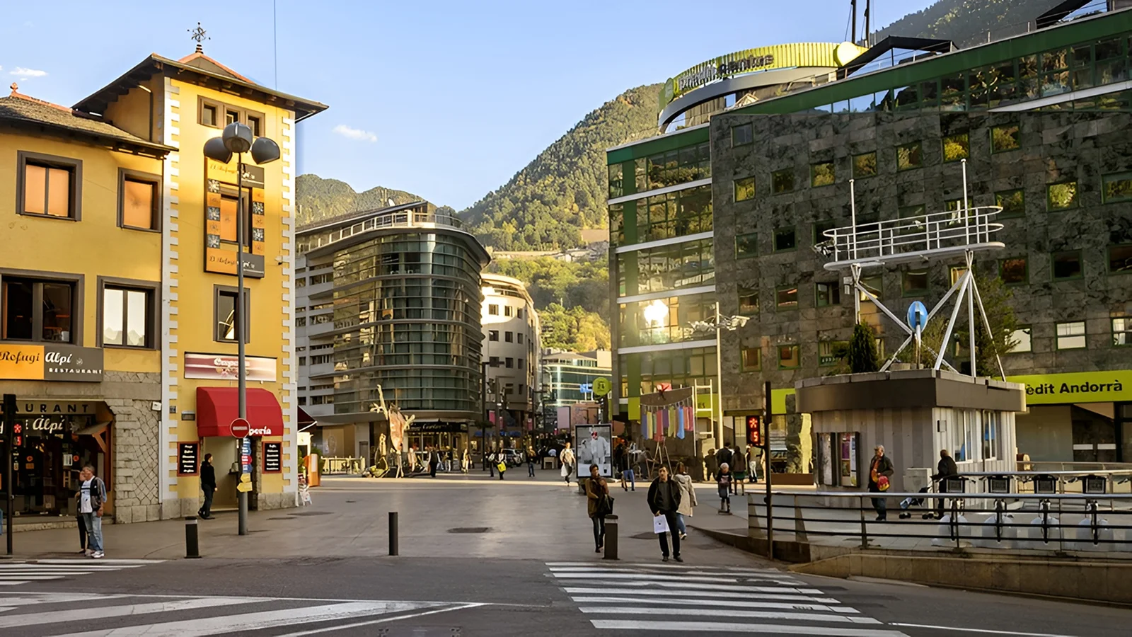 Centro urbano de Andorra la Vella, destino popular para nómadas digitales y residencia fiscal con baja tributación.