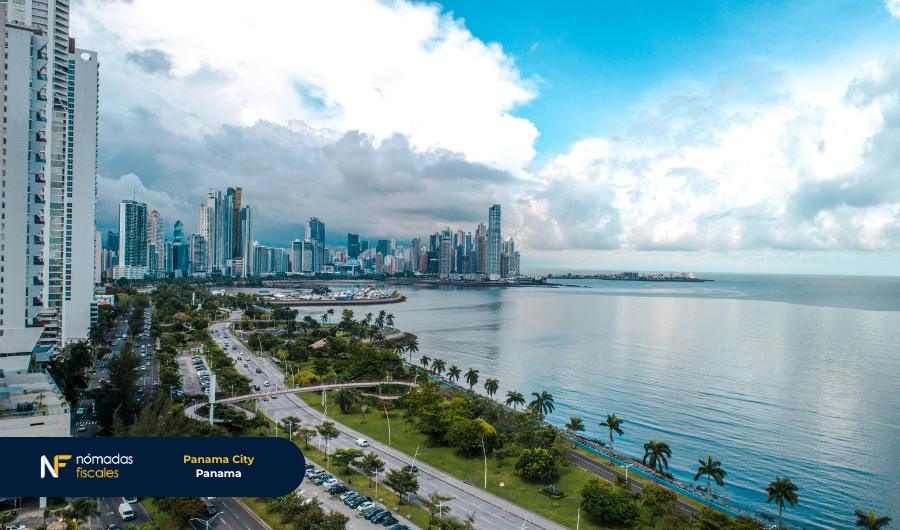 Panoramic view of Panama City from the coastal belt, a top destination for crypto investors and digital nomads